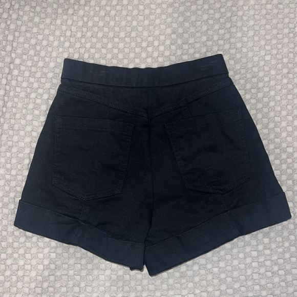 pleated short - Picture 2 of 2